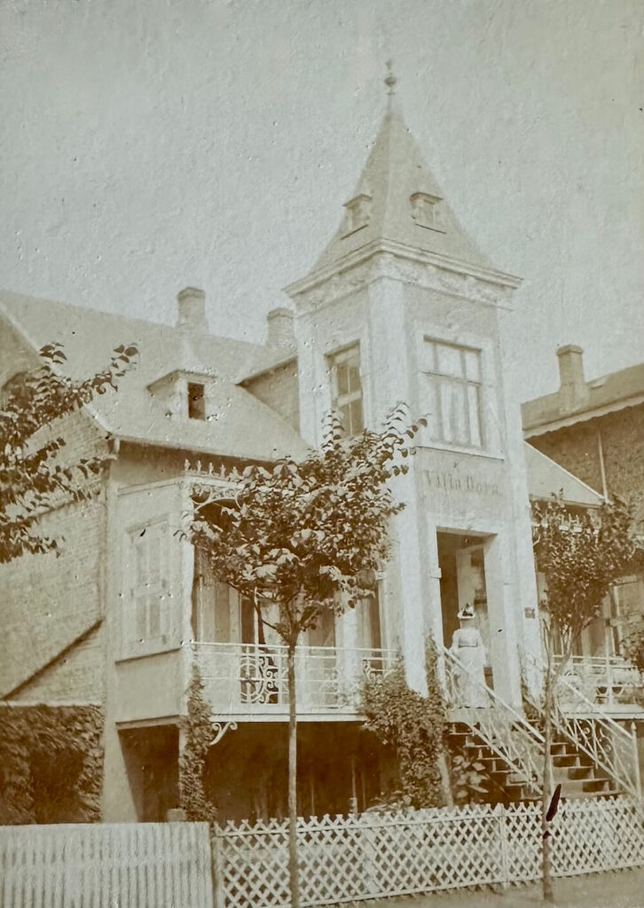 ursprüngliches Bild der Villa Dora ohne Obergeschoss